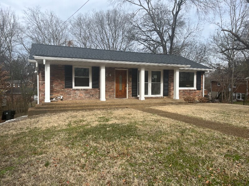 Primary Photo - 224 Willow Ln