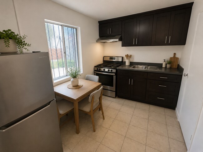 Foto del edificio - 642 1/2 E 73rd St