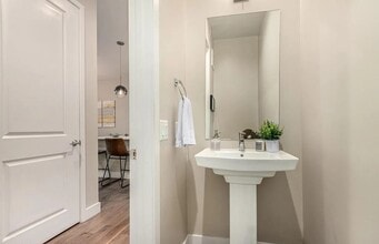 Building Photo - 3131 N Central Ave