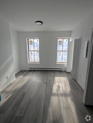 Building Photo - 153 4th Ave
