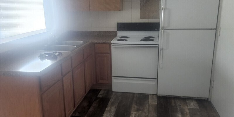Foto principal - 9129 W National Ave