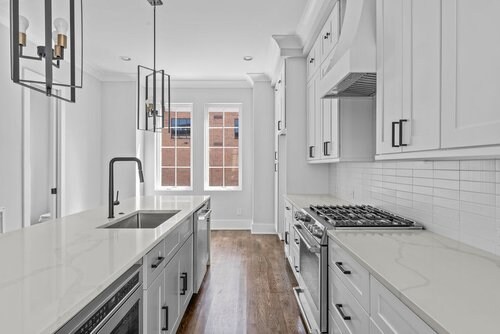 Foto principal - 619 S West St