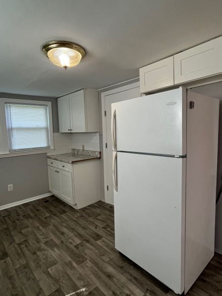 Building Photo - Charming 3 bed/2 bath, plus bonus, close to downtown and campus