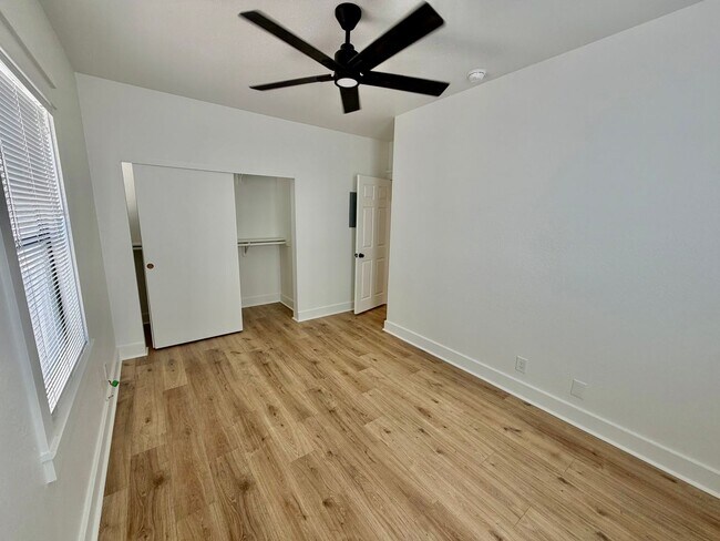 Foto del edificio - 3920 E. 1st Street