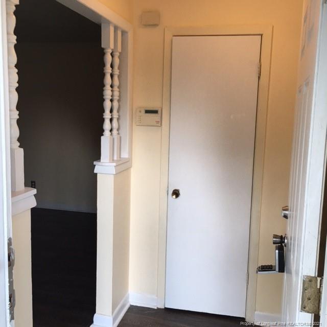 Foto del edificio - 1083 Strathdon Ave