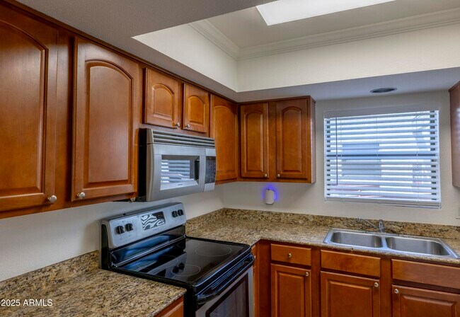 Foto del edificio - 3330 W Danbury Dr