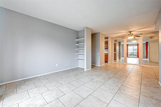 Building Photo - 7313 Gulf Fwy
