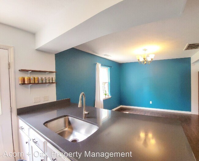 Building Photo - 3 br, 2.5 bath House - 2038 Buffalo Way