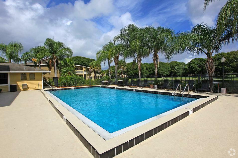 Atlantis Cove Apartments Fort Pierce, FL