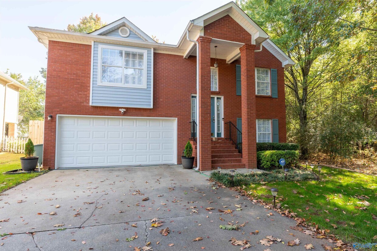 127 Sunset Blvd, Madison, AL 35758 House Rental in Madison, AL