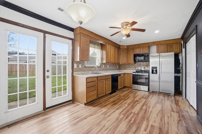 Foto del edificio - 639 Mill Landing Rd