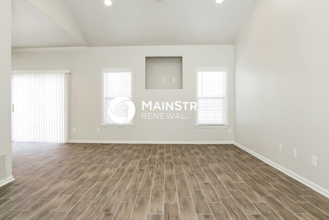 Building Photo - 4 Bedroom Pet-Friendly Home in WINSTON SAL...