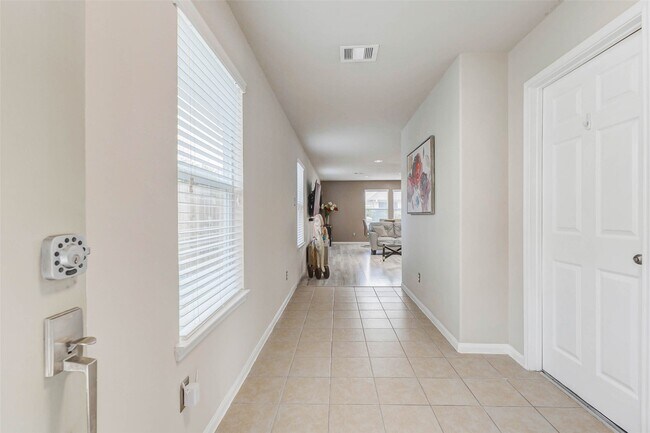 Building Photo - 19110 Canaras Ct