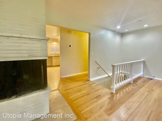 Building Photo - 3 br, 2.5 bath House - 1650 NE 144th ave