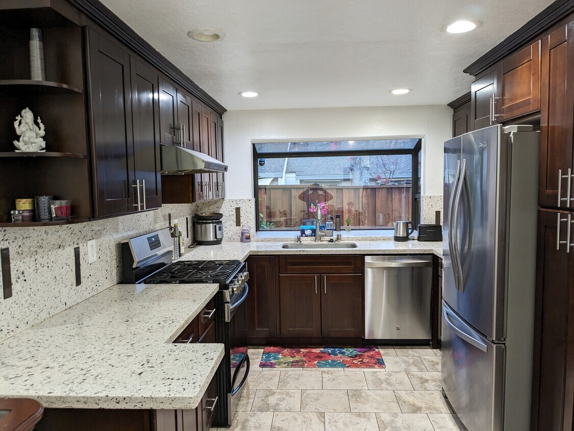 10860 Northoak Sq, Cupertino, CA 95014 Townhome Rentals in Cupertino