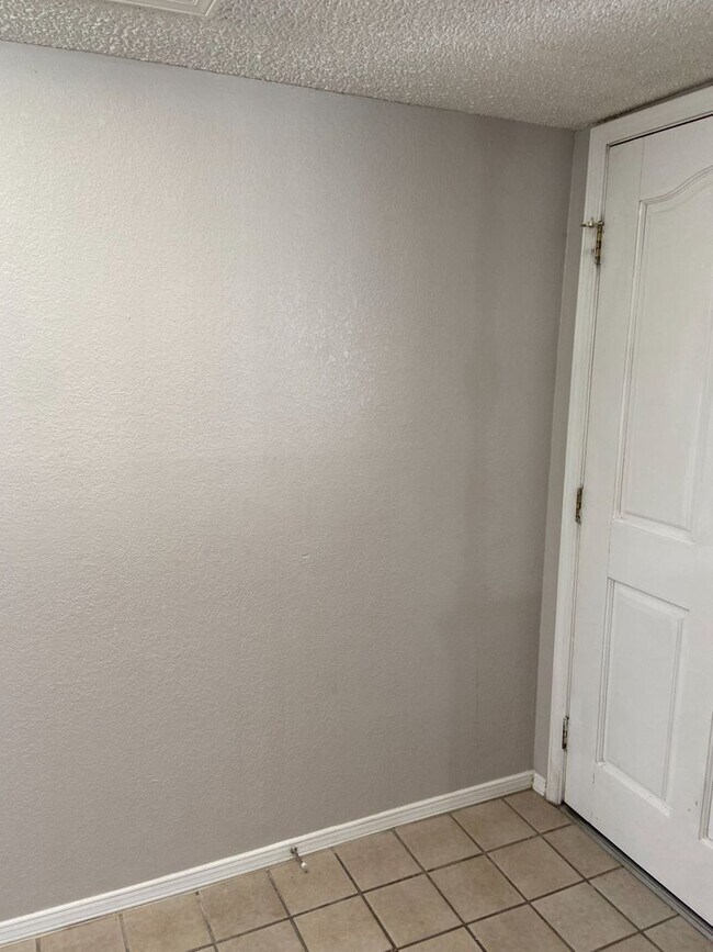 Foto del edificio - Home For Rent