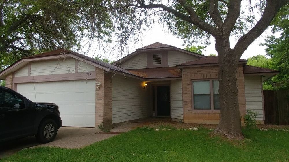 Foto principal - 5707 Stone Village