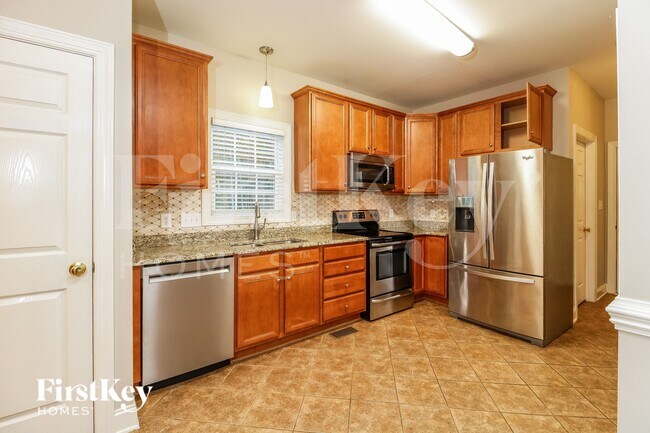 Building Photo - 7505 Summersun Dr