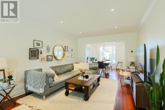 Photo du bâtiment - 2429 Cliff Rd