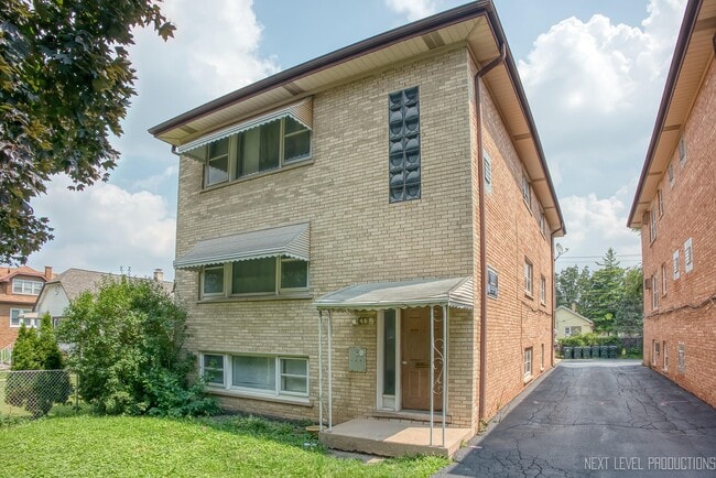 Building Photo - 1619 N 35th Ave