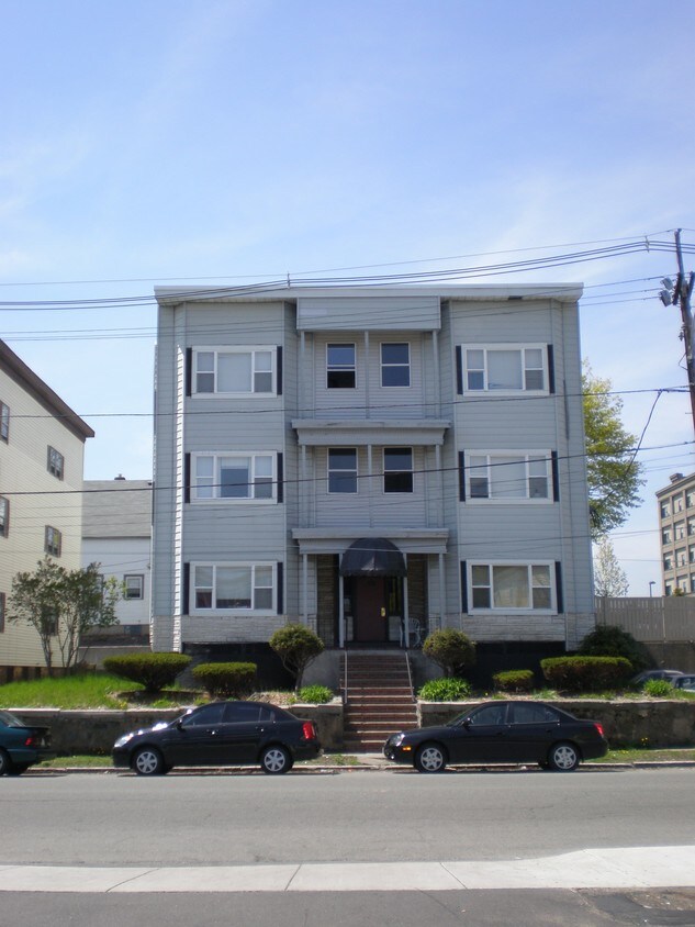 Building Photo - 122 Eastern Ave