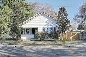 Building Photo - 519 Mudd Ave