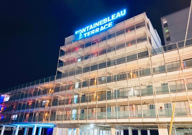 Foto del edificio - 14401 Front Beach Rd