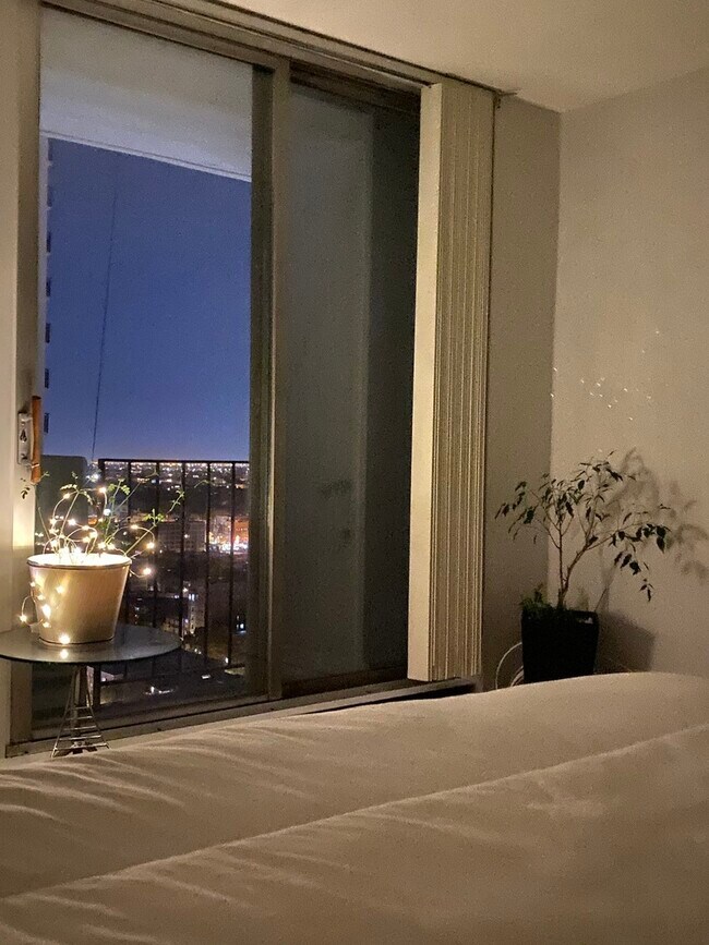 Foto del edificio - 6033 N Sheridan Rd