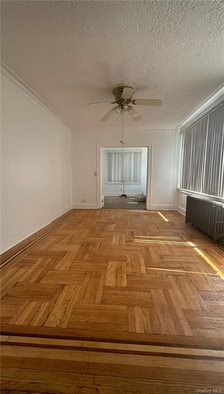 Foto del edificio - 52 Courter Ave