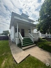 Building Photo - 637 S 14th Ave