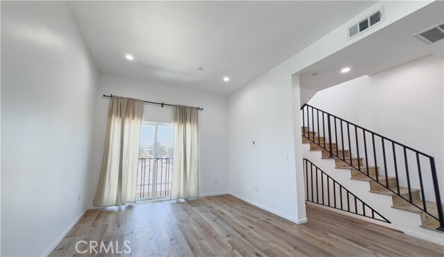 Foto del edificio - 121 S Coronado St