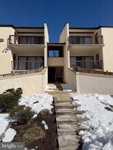 Building Photo - 10122 Campus Way S