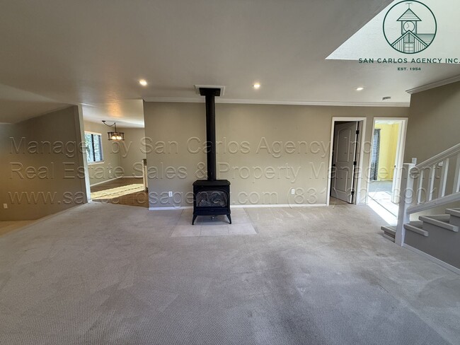 Building Photo - Private Three Bed Carmel Valley Oasis Along the River