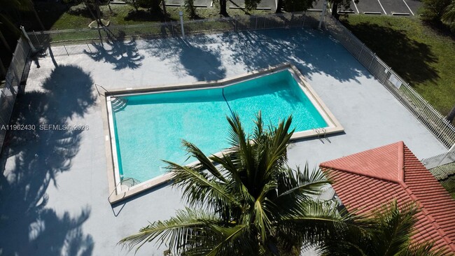 Foto del edificio - 1655 W 44th Pl