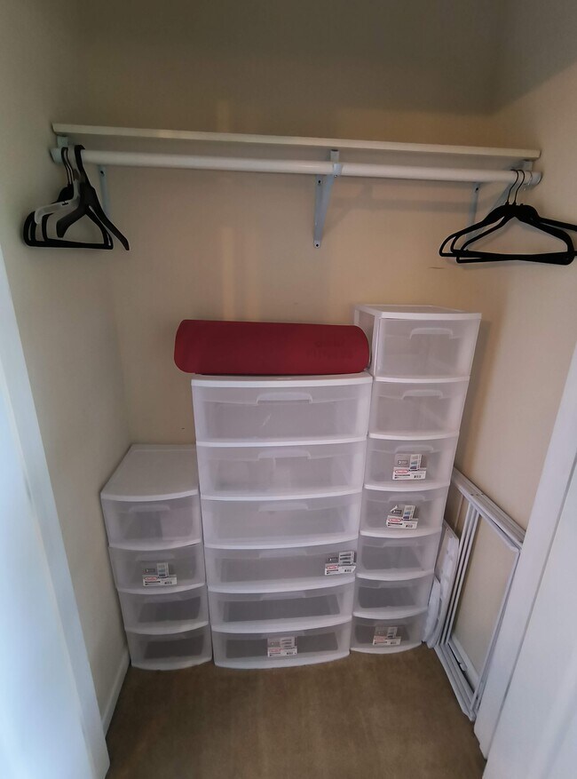 Photo - 1000 Viking Dr House