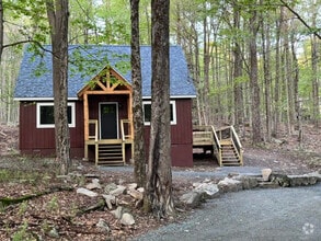 Building Photo - 35 Pine Creek Rd
