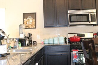 Building Photo - 3731 Alexander Arbor Dr