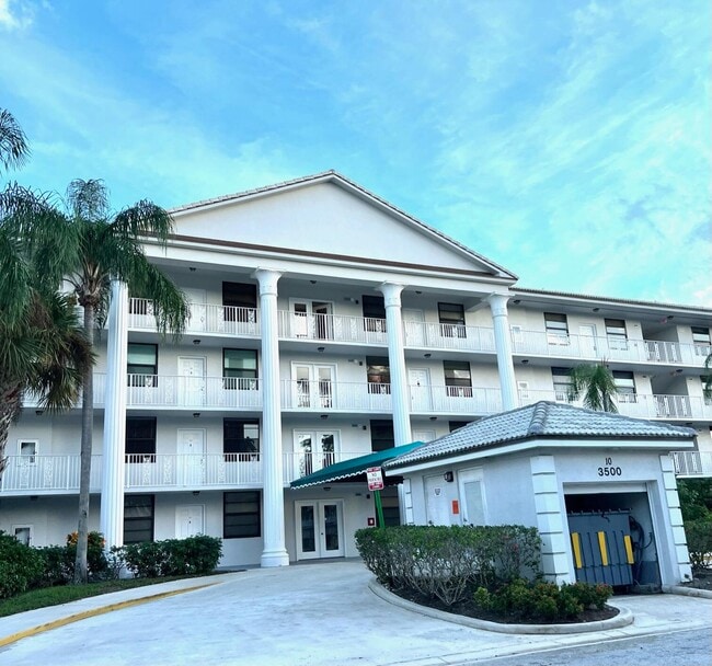 Building Photo - 3500 Whitehall Dr