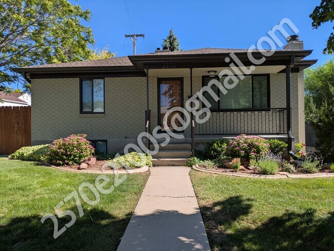 Frente de la casa - 2570 East 2100 South