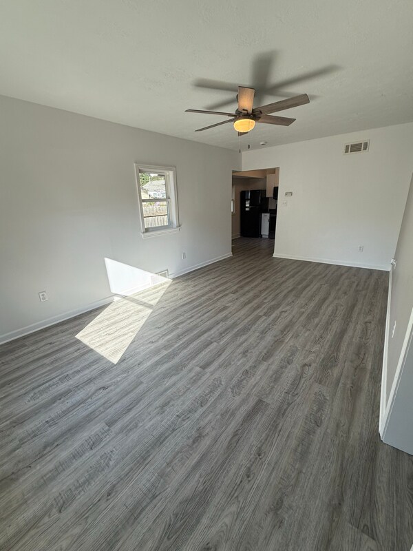 Foto del edificio - 2910 S Summit Ave