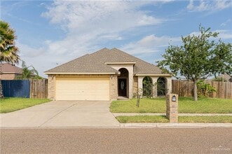 Building Photo - 2405 Singletary Dr