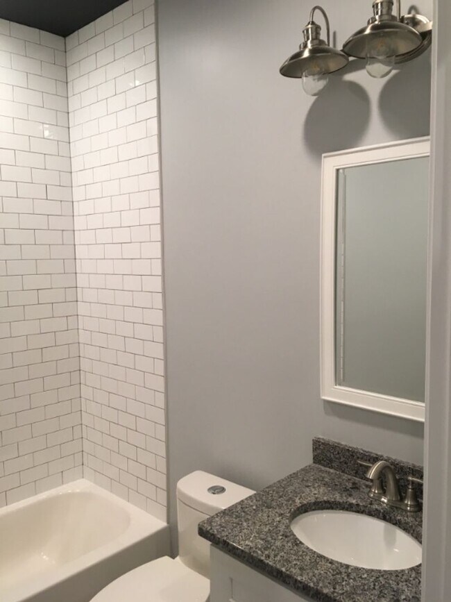 Building Photo - Oversized 3BR/3BA Luxury Home in Wooster S...