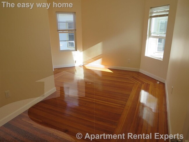 Foto del edificio - 21-23 Weitz St Unit #2