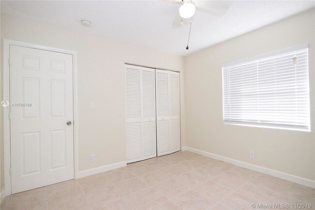 Foto del edificio - 101 SW 14th Ct