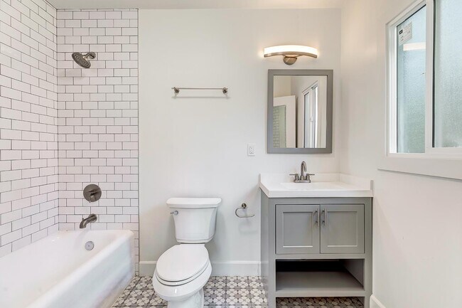 Foto del edificio - 744 S Mansfield Ave