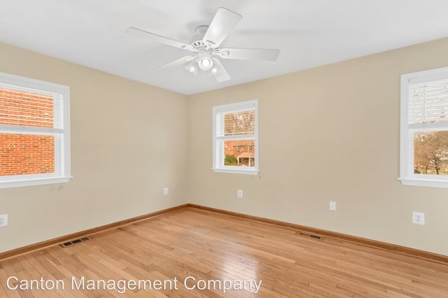 Building Photo - 2 br, 1.5 bath House - 3717 Bayonne Ave.