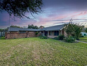 Building Photo - 5126 Berry Creek Dr