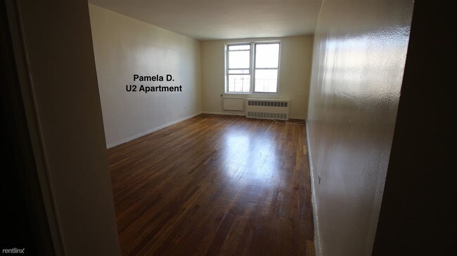 Building Photo - 250 E 29th St