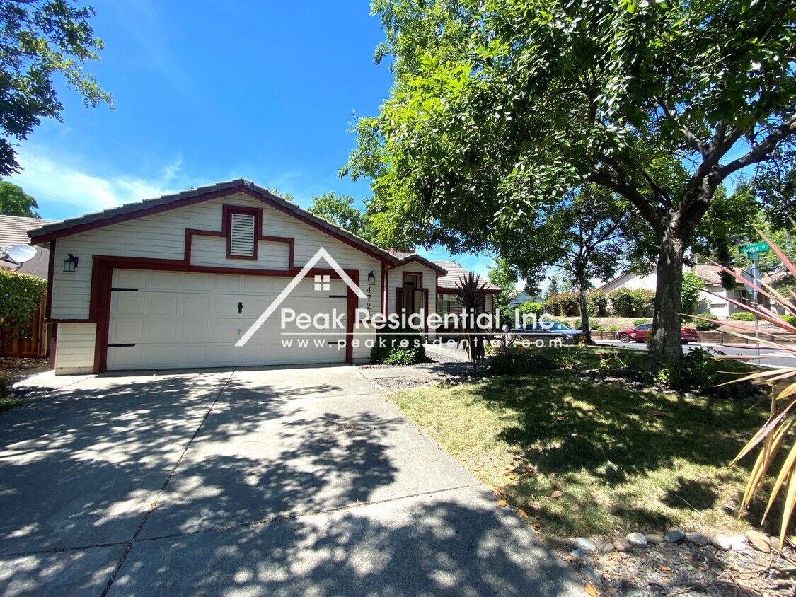 Primary Photo - Wonderful 3bd/2ba Rocklin Home with 2 Car ...