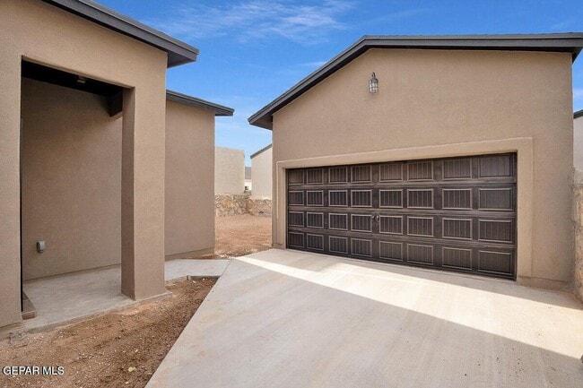 Building Photo - 14325 Steve Joyce Pkwy